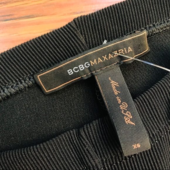 BCBG Leggings with Zipper Detail - Picture 9 of 9